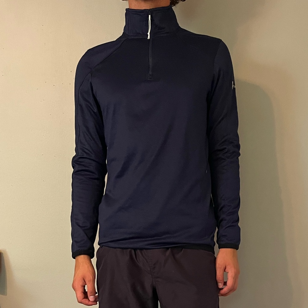 Under Armor Sweatshirt